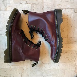 Dr Martens Boots US9